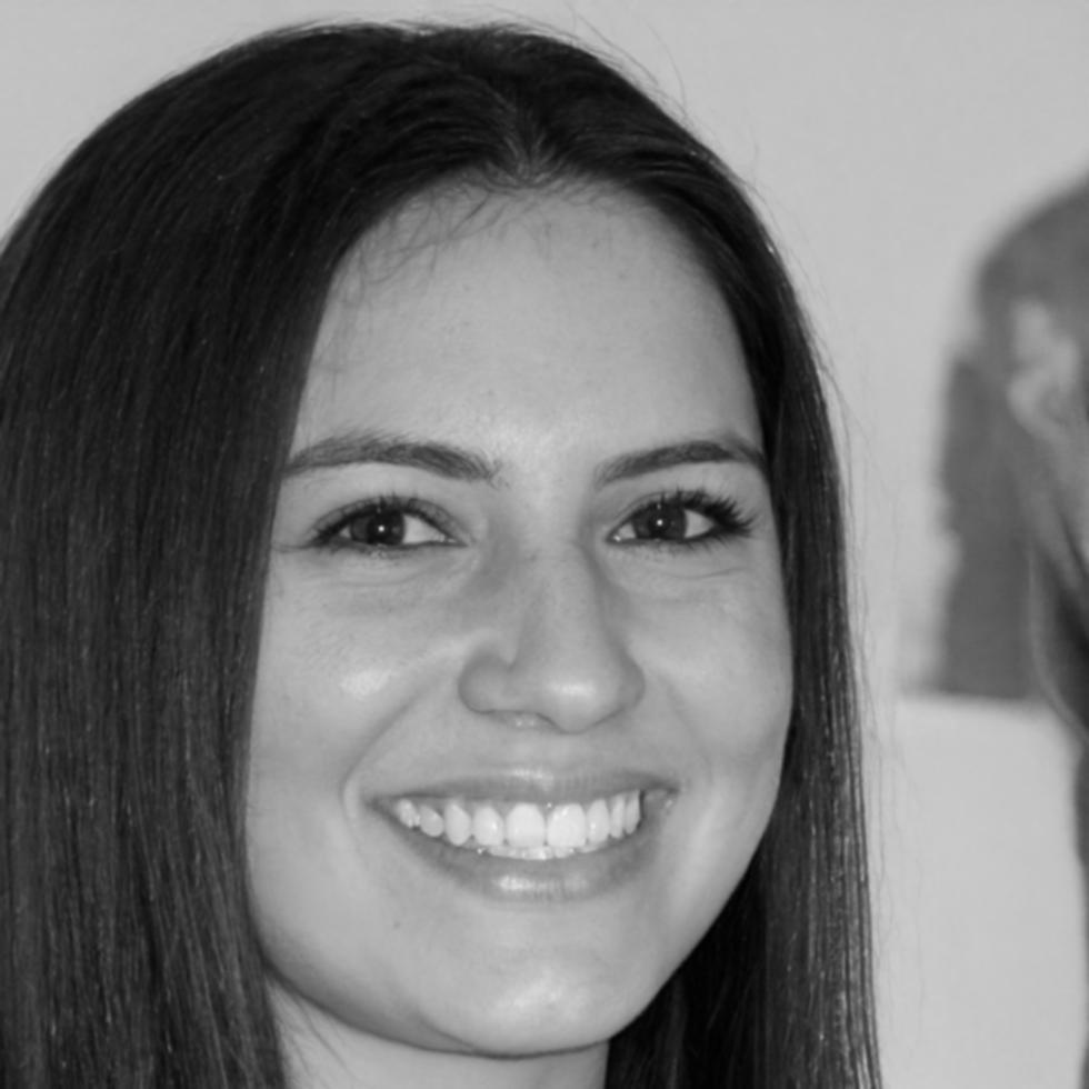 Student successfully applying technical analysis skills in a professional trading environment